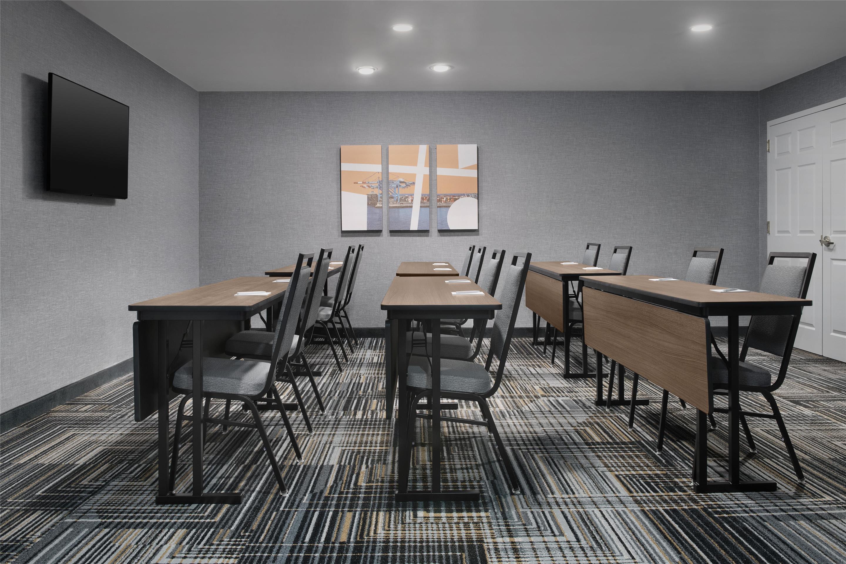 Meeting Room | Homewood Suites by Hilton Newark-Cranford