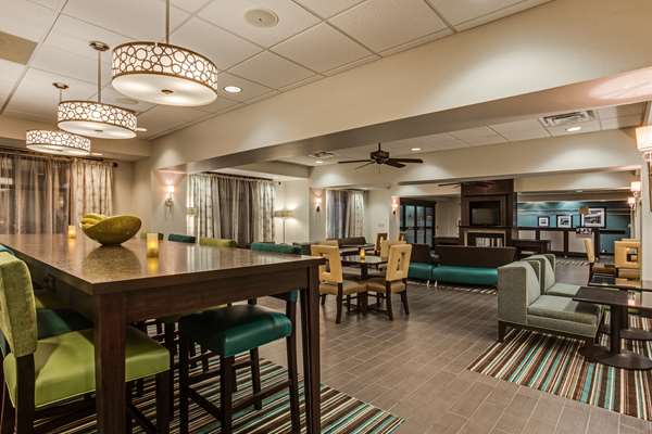  - Hampton Inn Clearfield - I-80, Exit 120