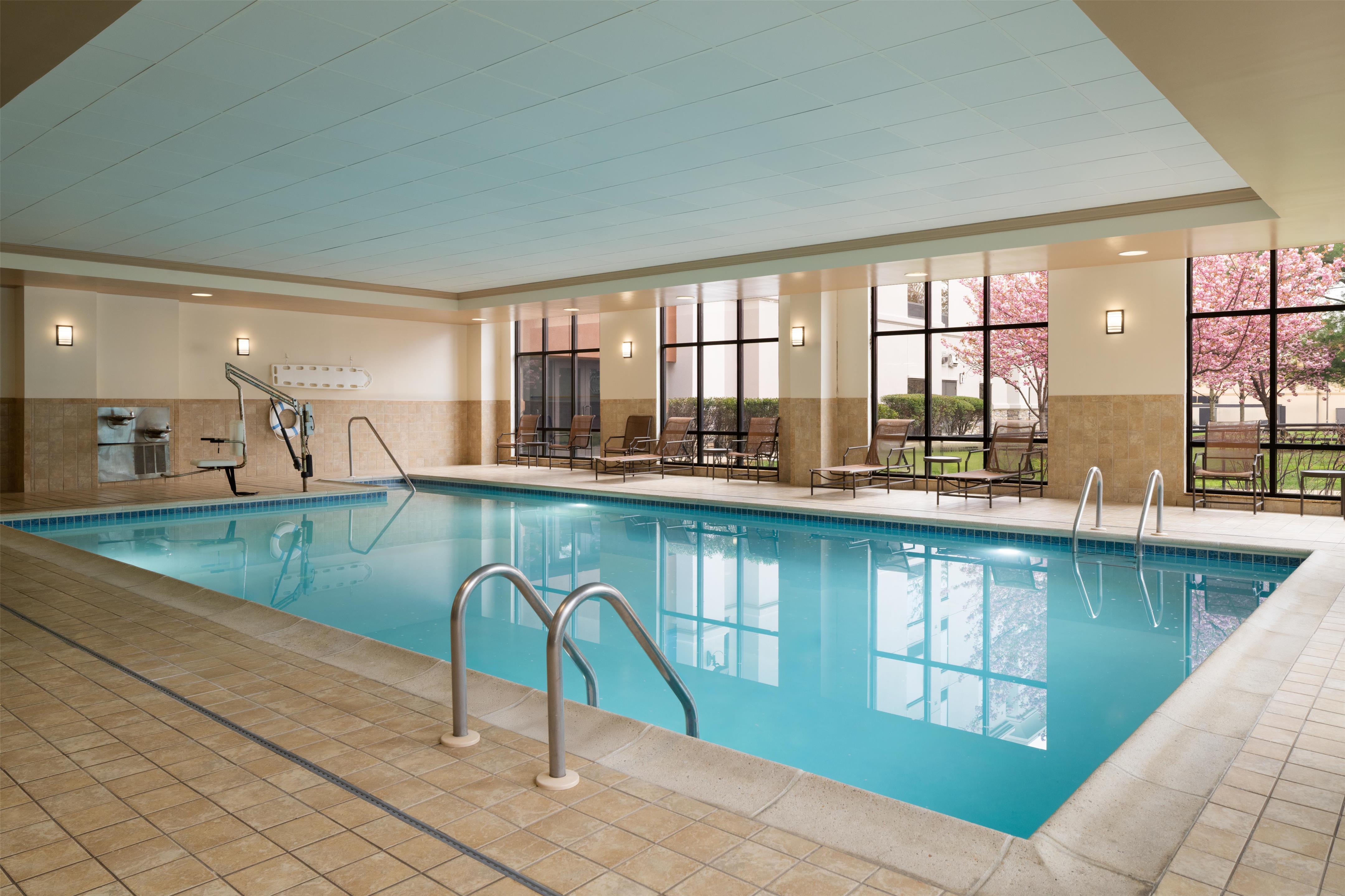 Pool | Hampton Inn & Suites Chadds Ford