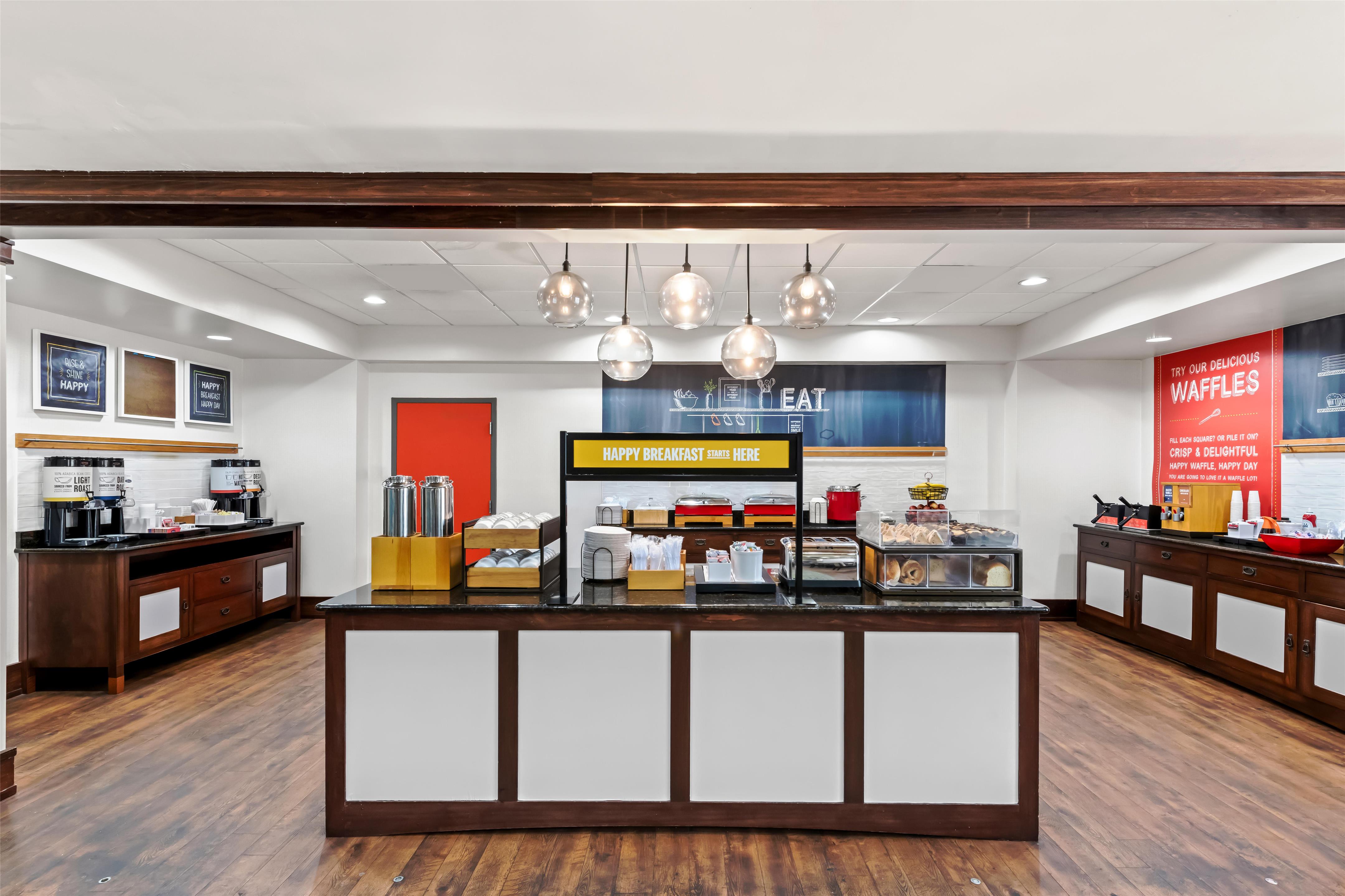 Breakfast Area | Hampton Inn Chattanooga - North/Ooltewah