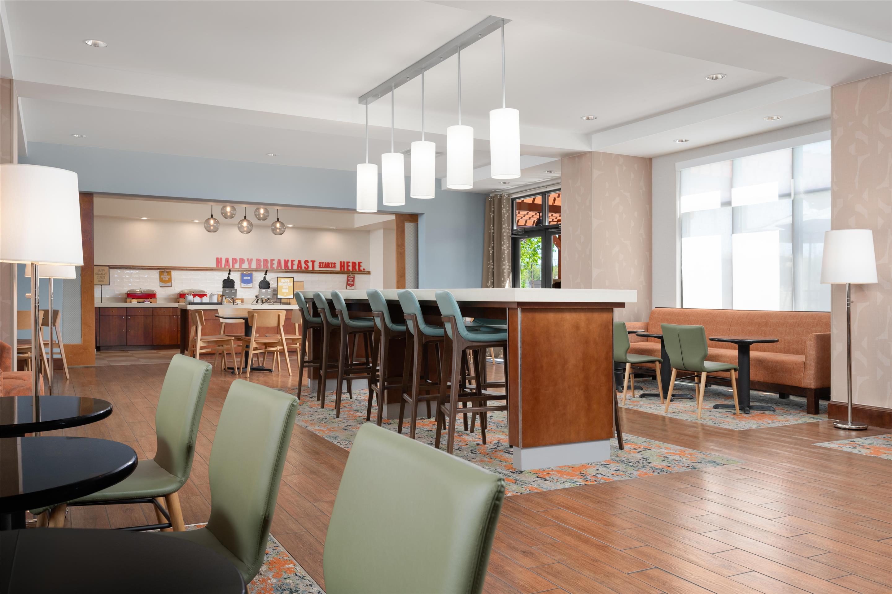 Breakfast Area | Hampton Inn Cleveland Tennessee