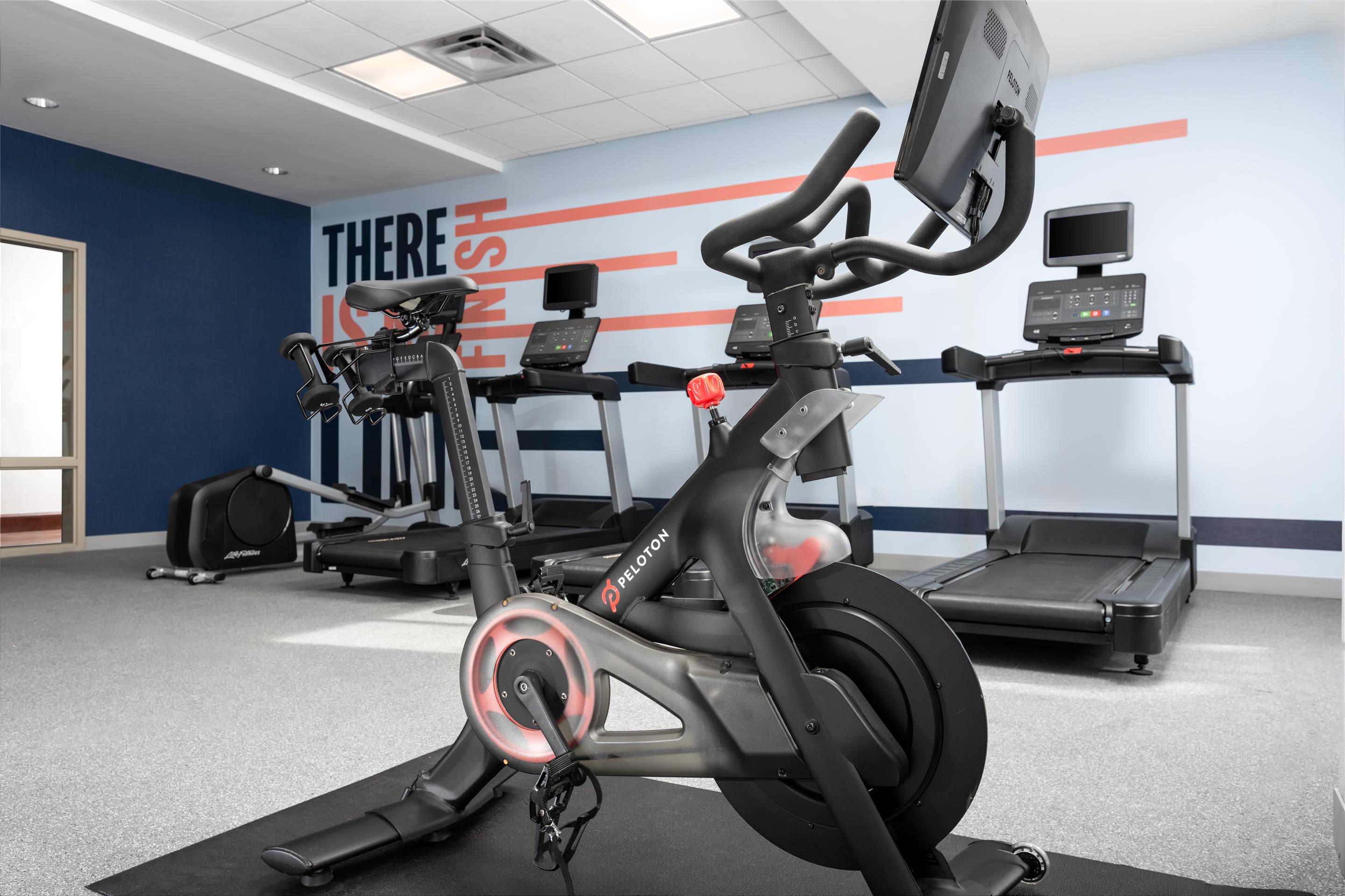 Health club fitness center gym | Hampton Inn Cleveland Tennessee
