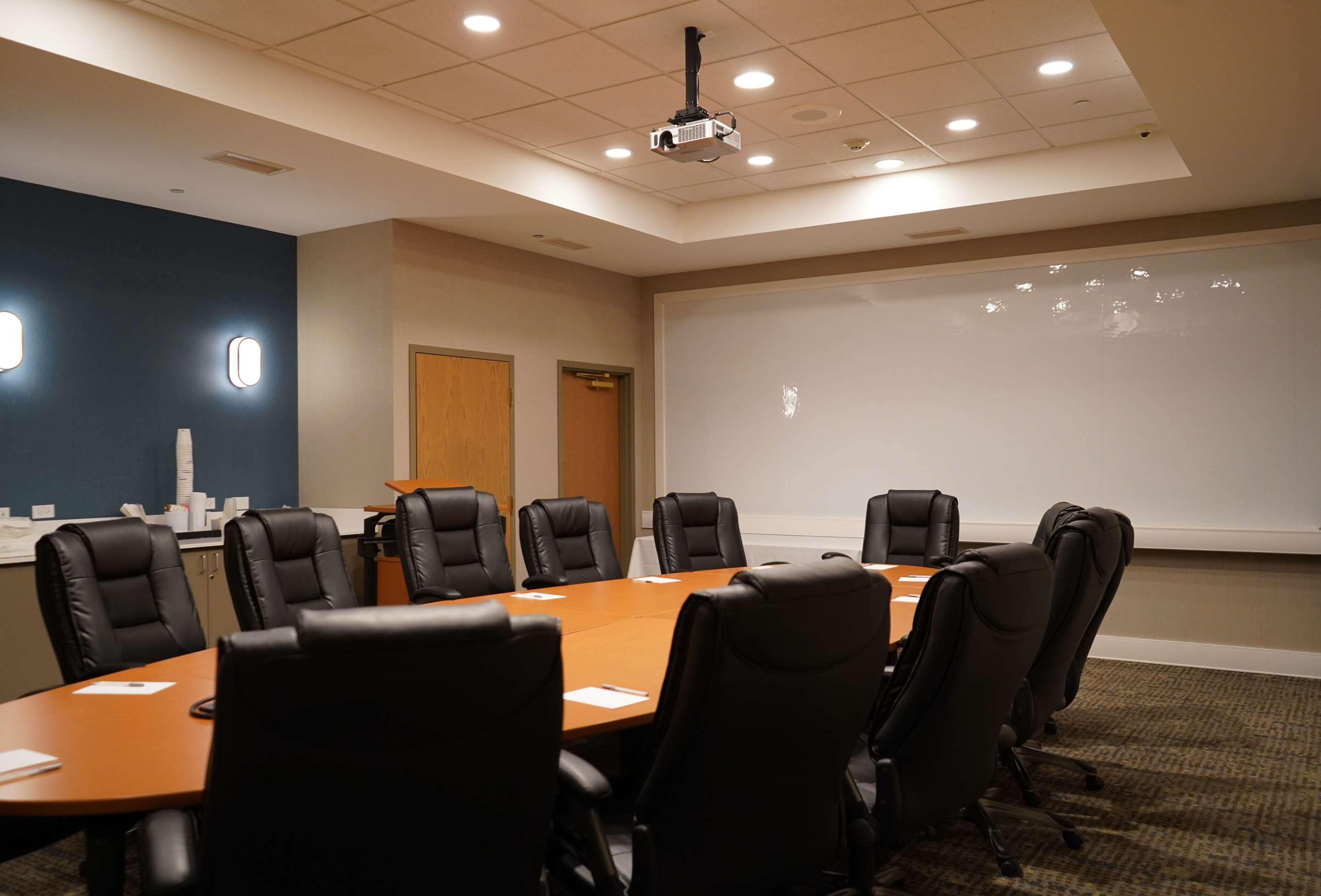 Meeting Room | Hampton Inn & Suites Chicago/Aurora