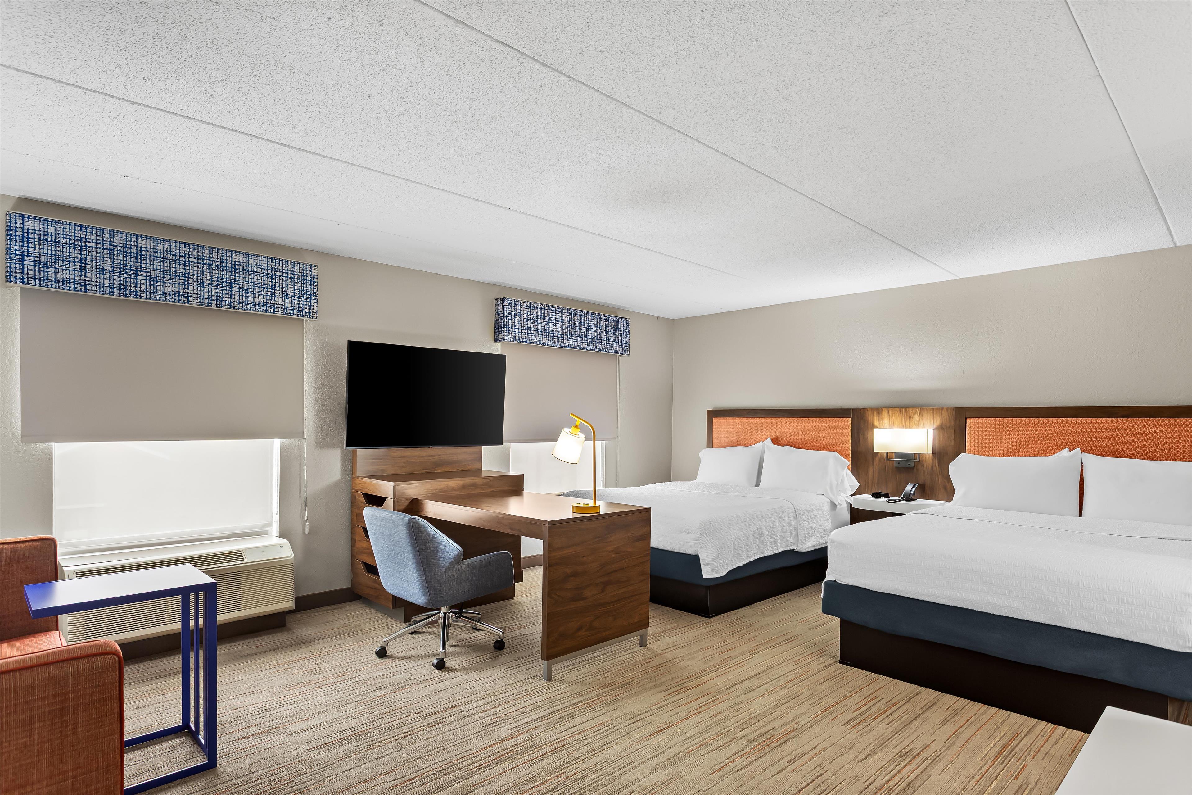 Hampton Inn & Suites by Hilton Bolingbrook Room Type - 2QNS STUDIO SOFABED NOSMOK