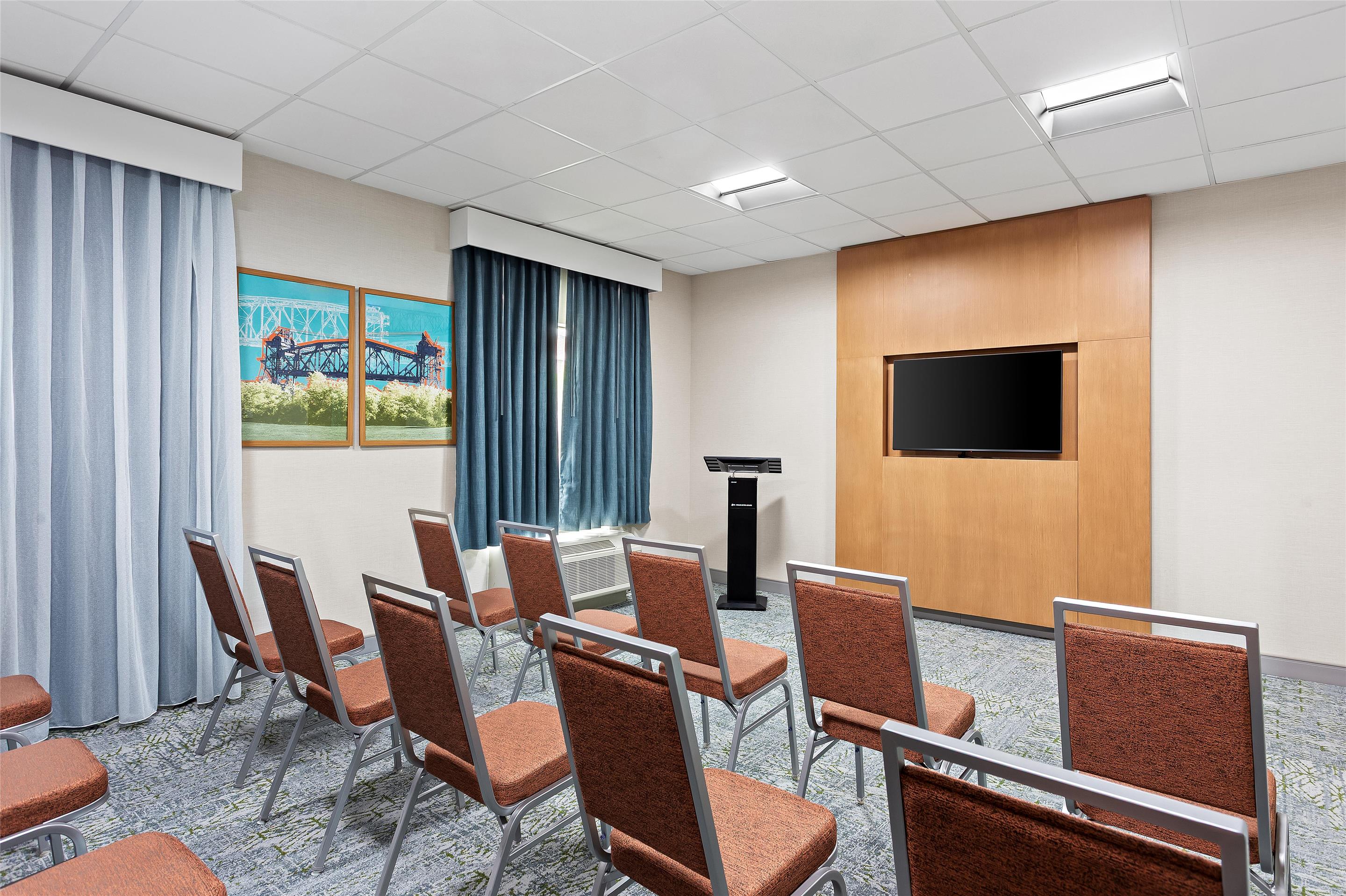 Meeting Room | Hampton Inn & Suites Bolingbrook