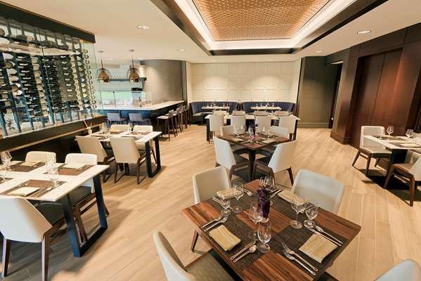 Restaurant - Hilton Oak Brook Hills Resort & Conference Center