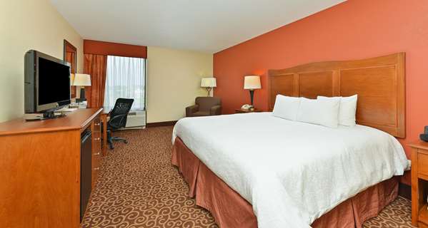  - Hampton Inn Carol Stream