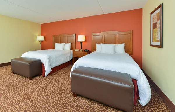  - Hampton Inn Carol Stream