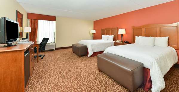  - Hampton Inn Carol Stream