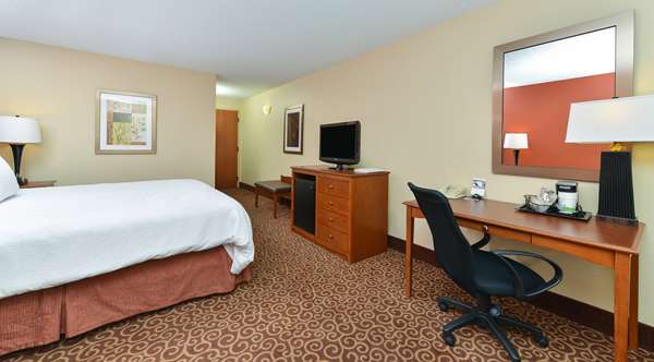  - Hampton Inn Carol Stream
