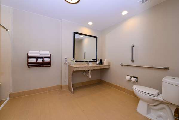  - Hampton Inn Carol Stream