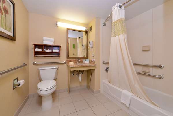  - Hampton Inn Carol Stream