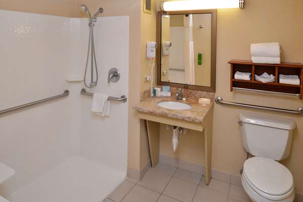  - Hampton Inn Carol Stream