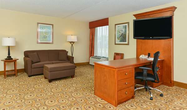  - Hampton Inn Carol Stream