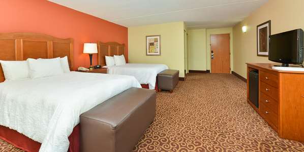  - Hampton Inn Carol Stream