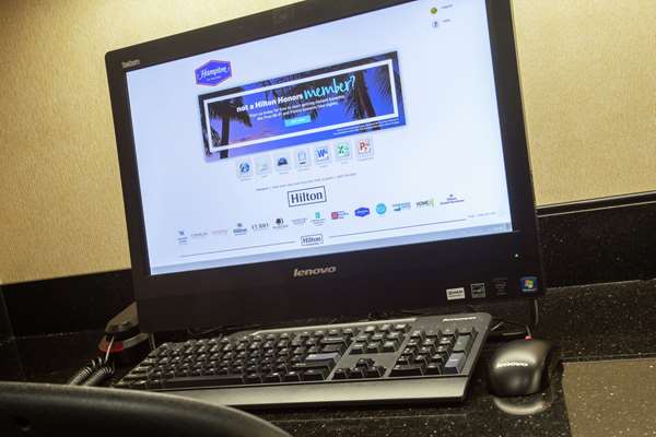 Conference Area - Hampton Inn & Suites Deer Park