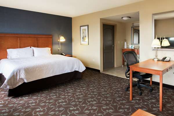  - Hampton Inn & Suites Deer Park