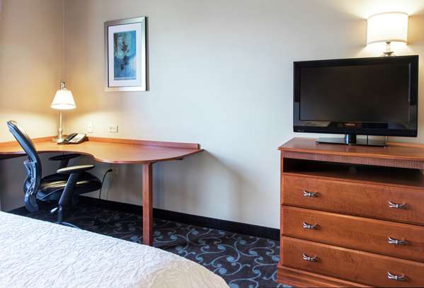  - Hampton Inn & Suites Deer Park