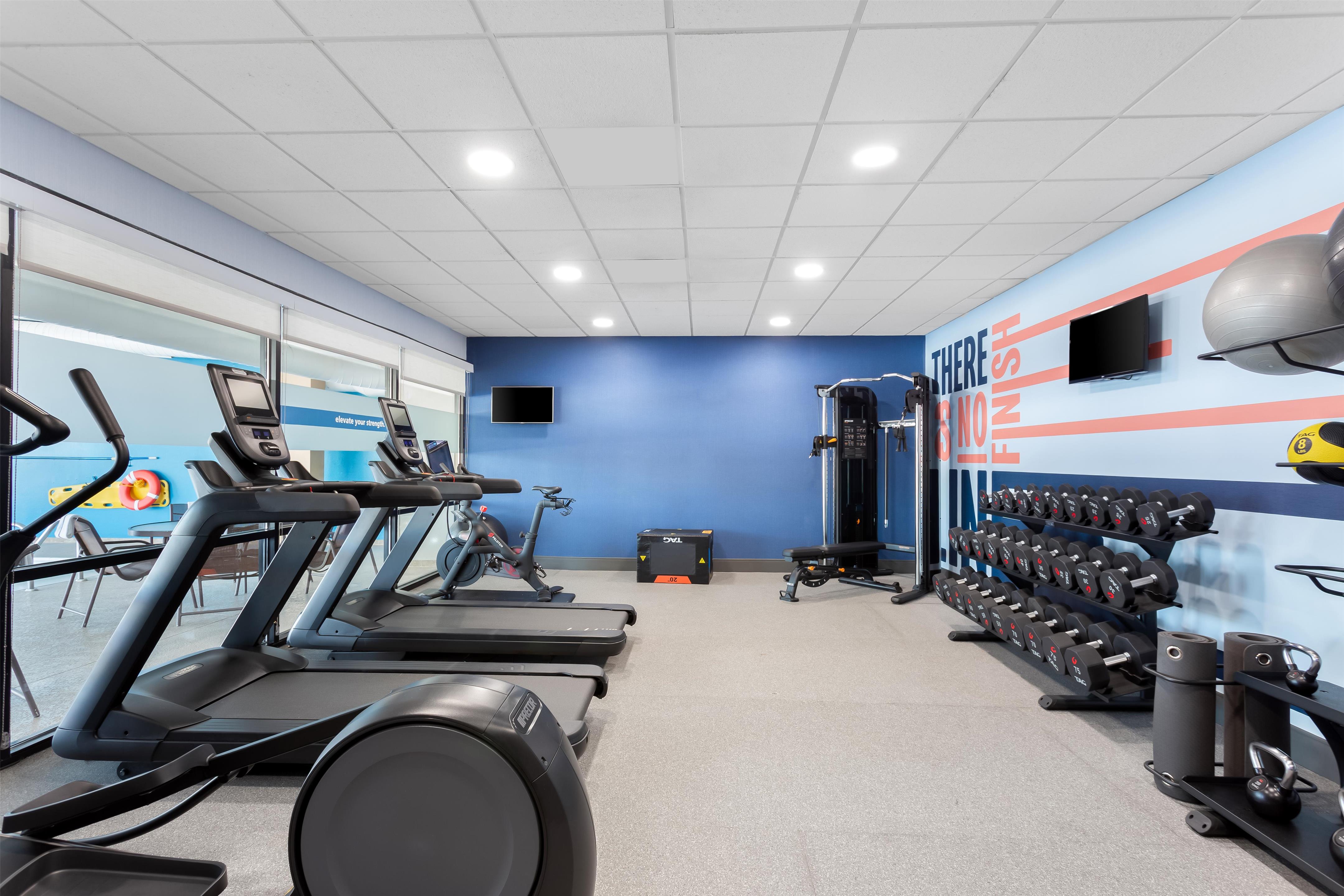 Health club fitness center gym | Hampton Inn & Suites Chicago Deer Park