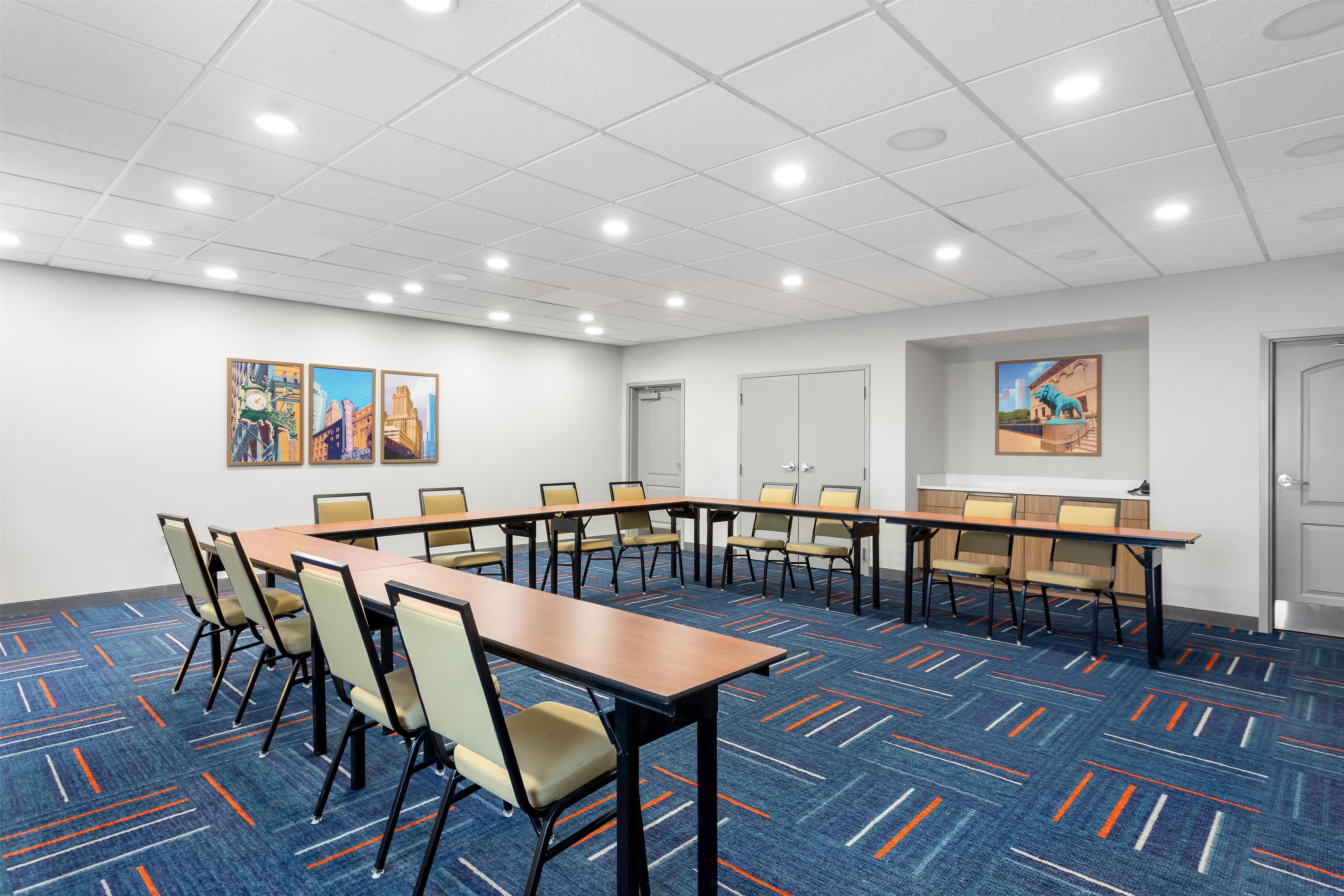 Meeting Room | Hampton Inn & Suites Chicago Deer Park
