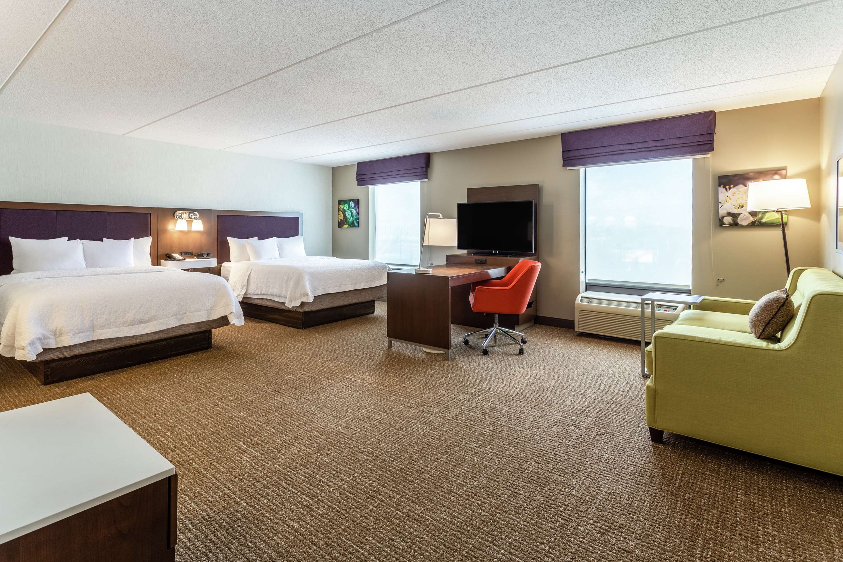 Guest room