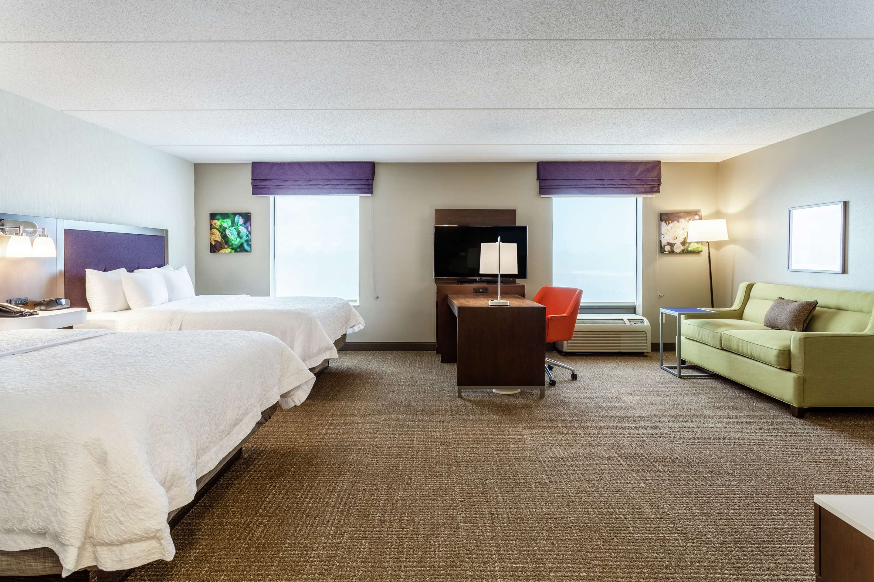 Guest room