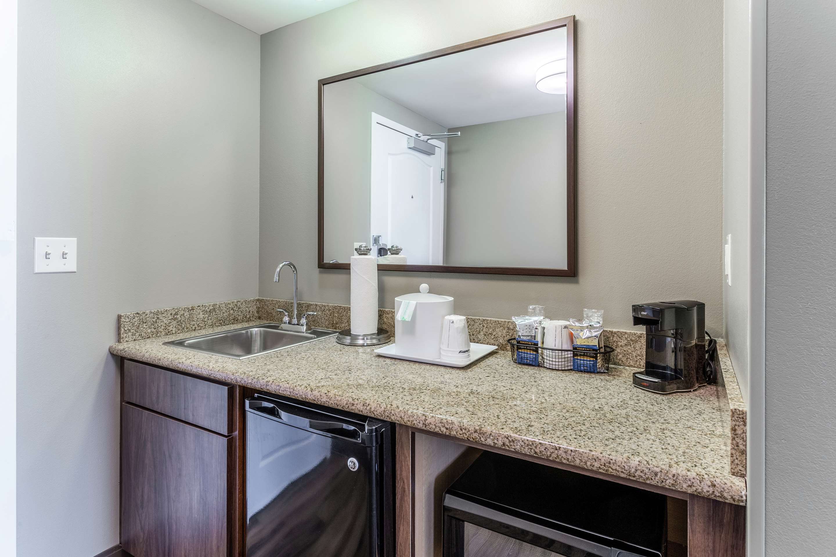 Guest room