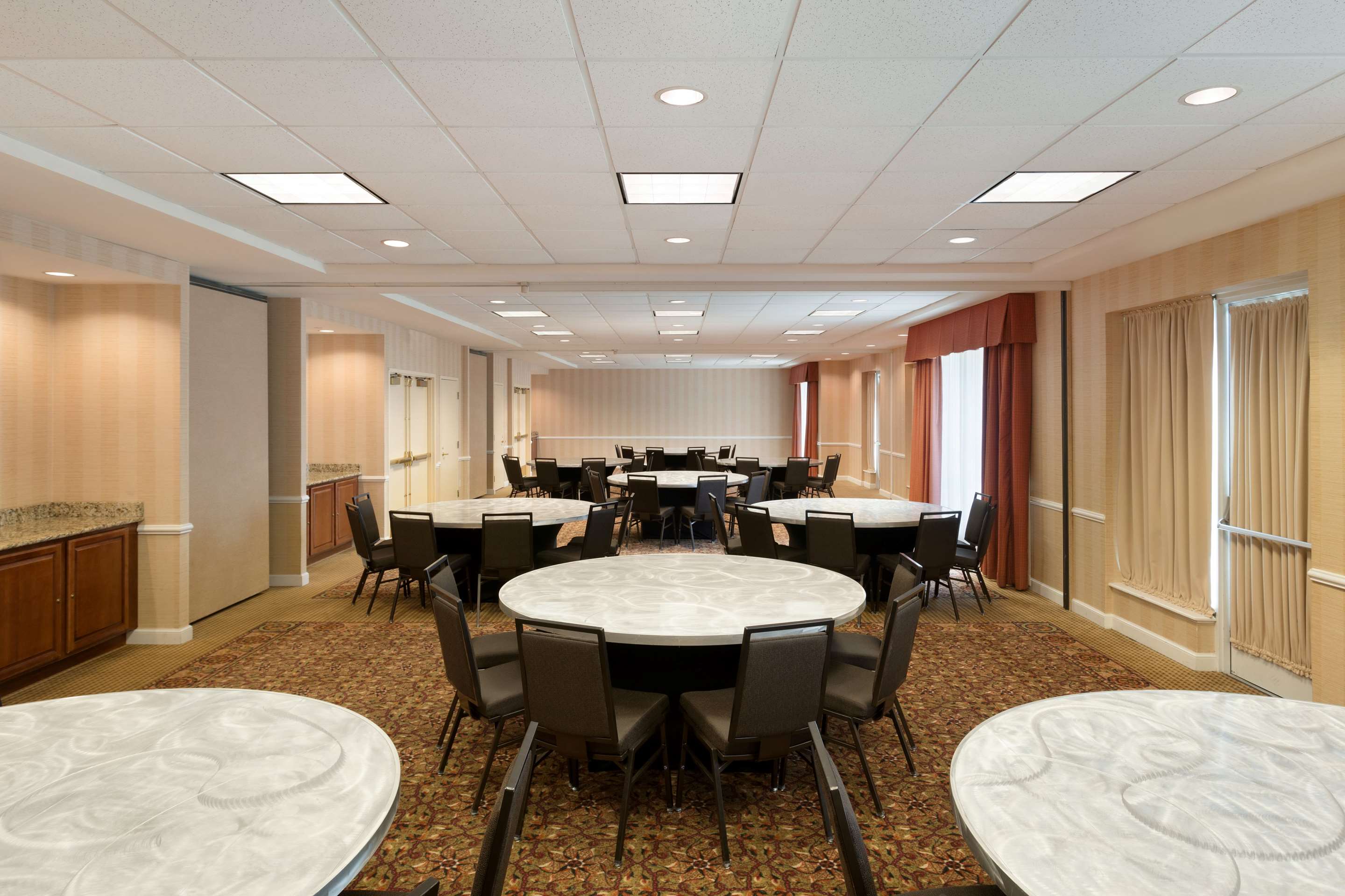 Meeting Room | Hilton Garden Inn Oakbrook Terrace
