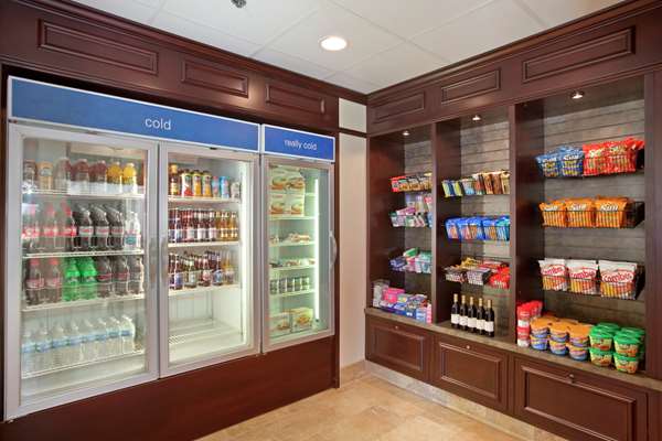 Restaurant - Hilton Garden Inn Oak Brook