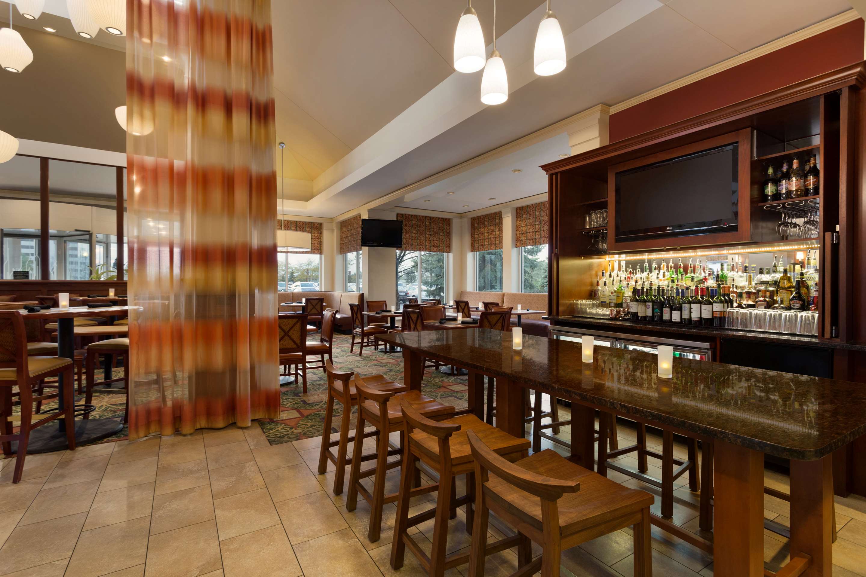 BarLounge | Hilton Garden Inn Oakbrook Terrace