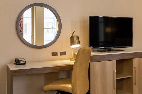  - Hampton Inn Majestic Theatre District Chicago