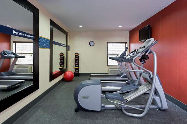 Fitness/ Exercise Room - Hampton Inn Tinley Park - I-80, Exit 148