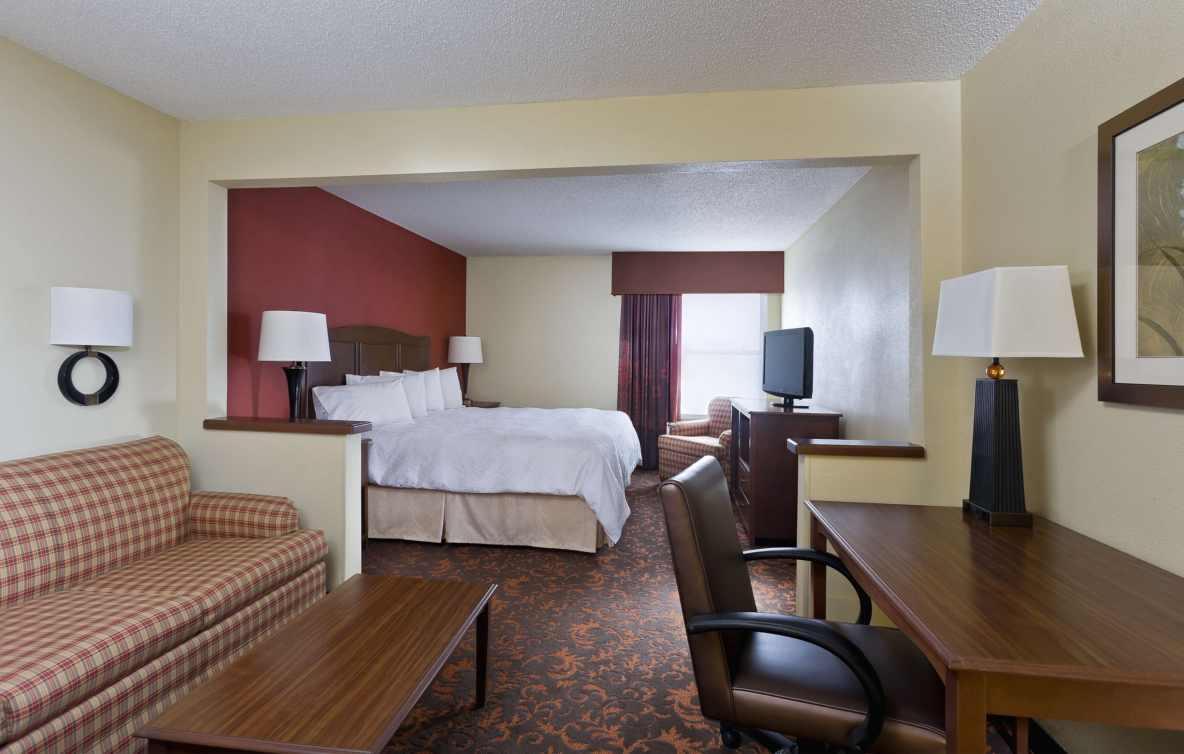 Hampton Inn Chicago-Tinley Park Room Type - KING W MICROFRIDGE