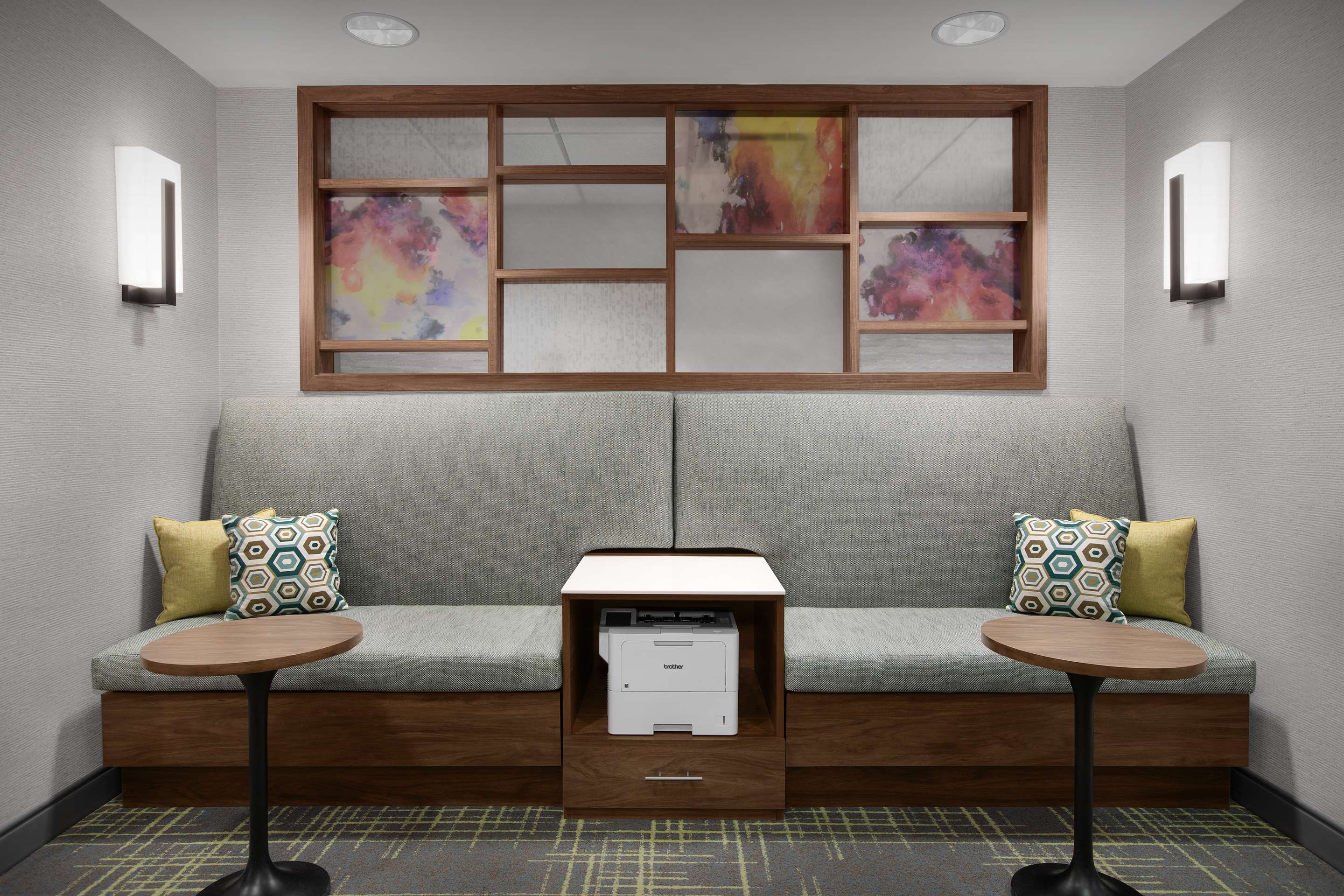Business Center | Hampton Inn Yorkville