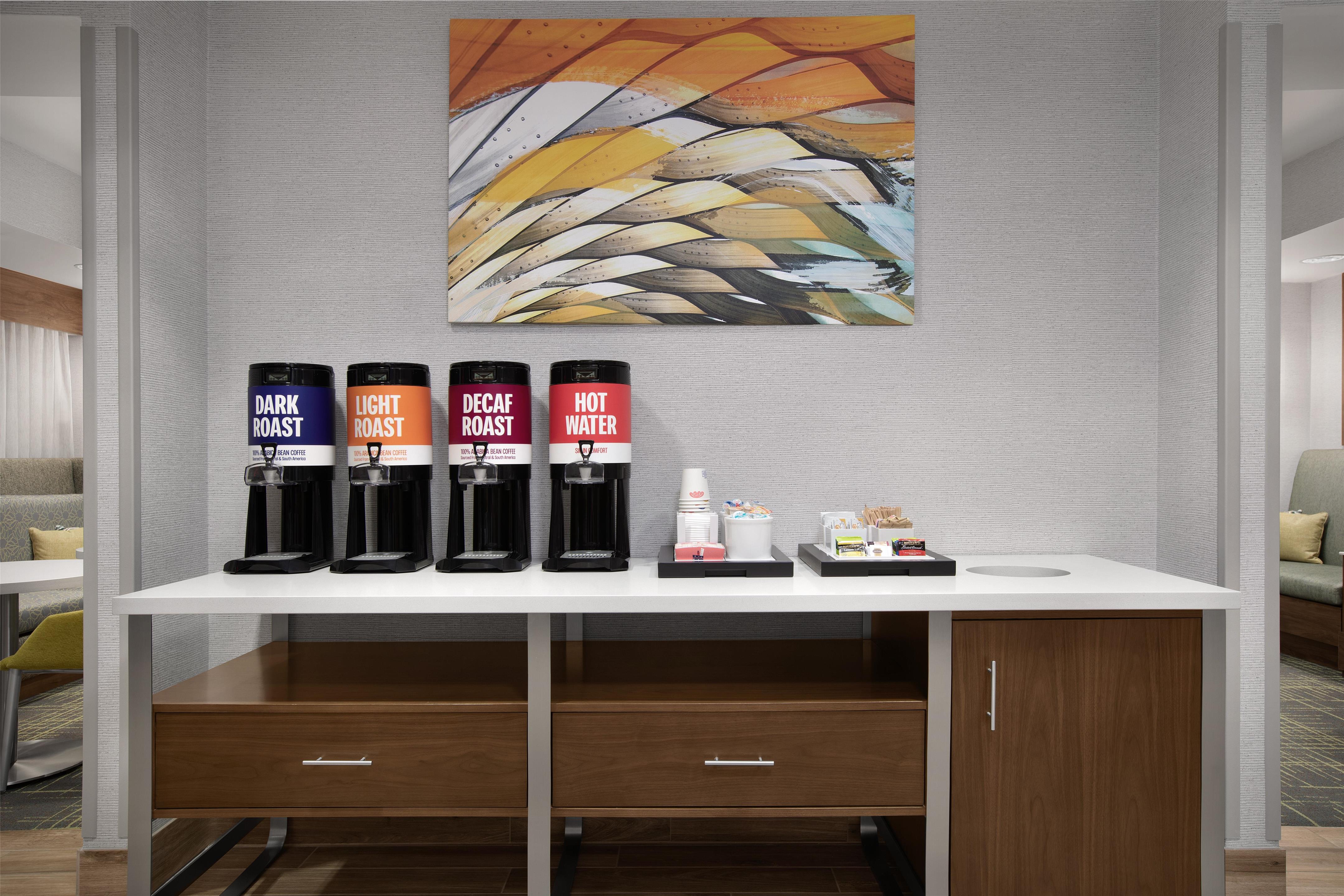 Restaurant | Hampton Inn Yorkville