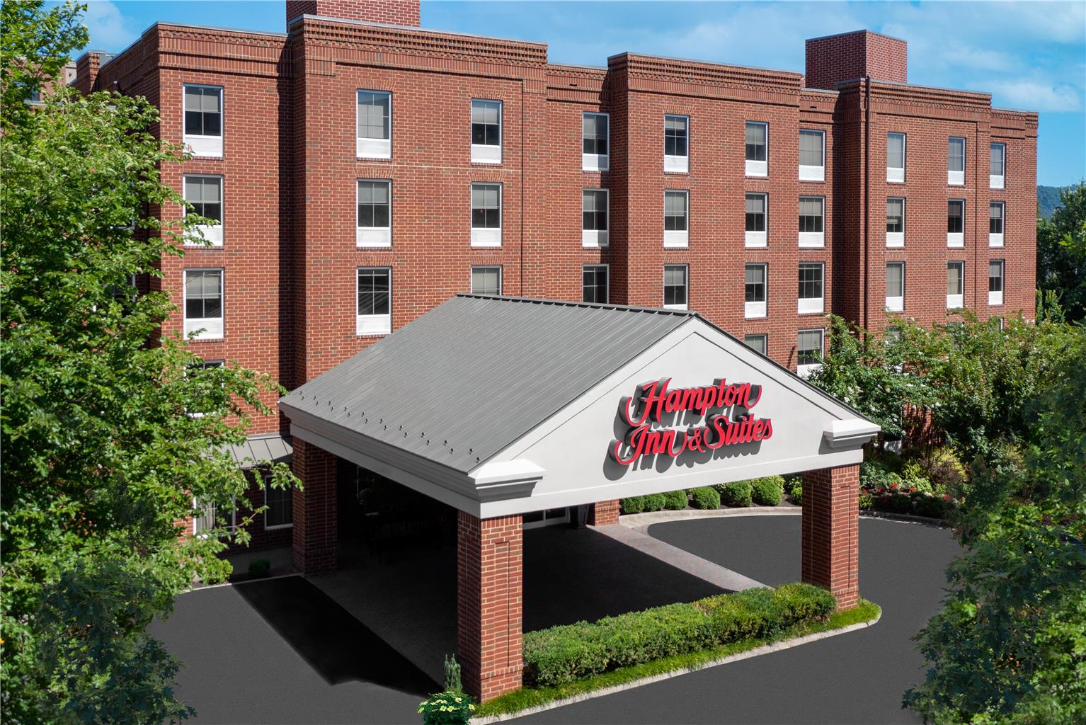 Hampton Inn & Suites Charlottesville