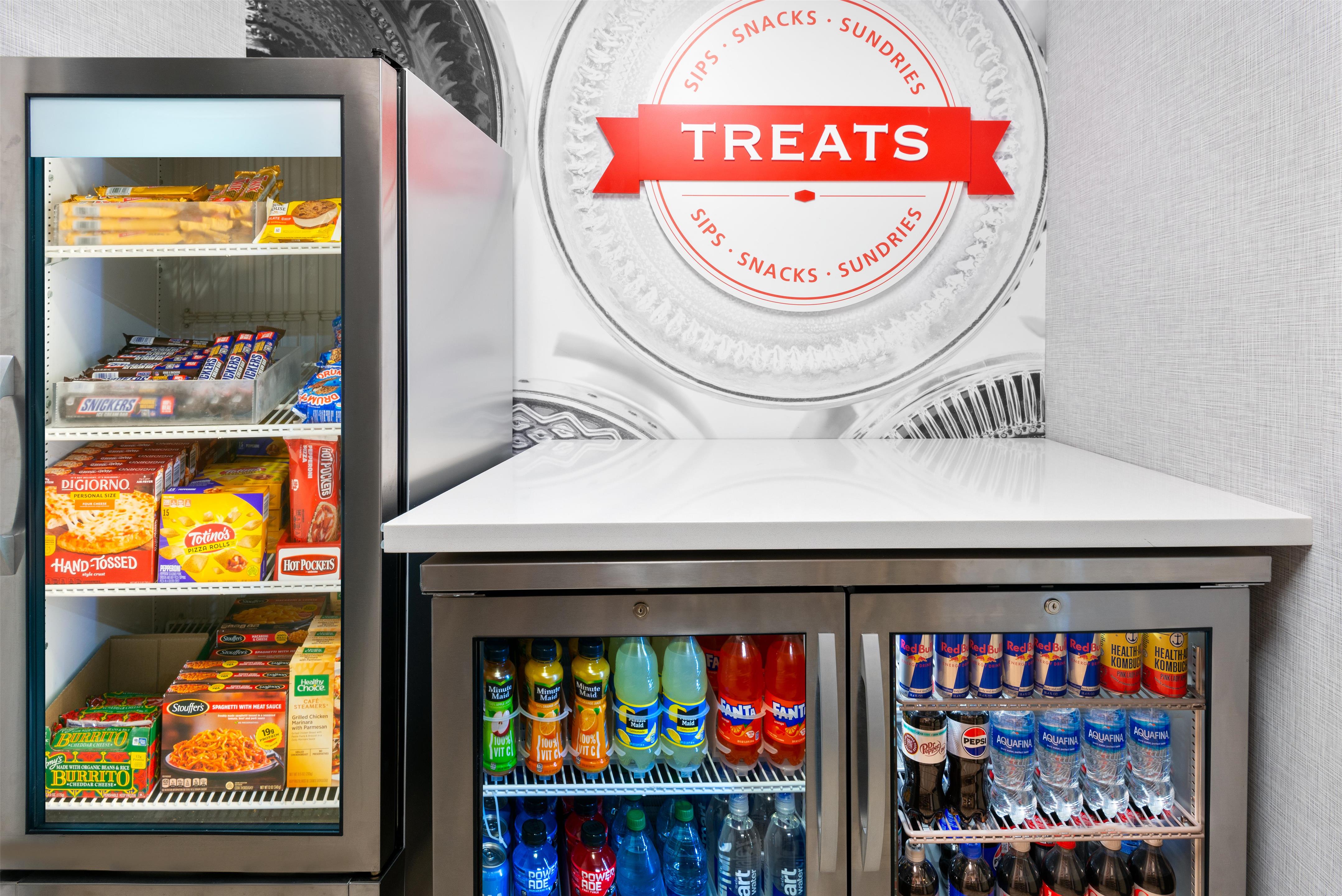 Restaurant | Hampton Inn & Suites Charlottesville-At the University