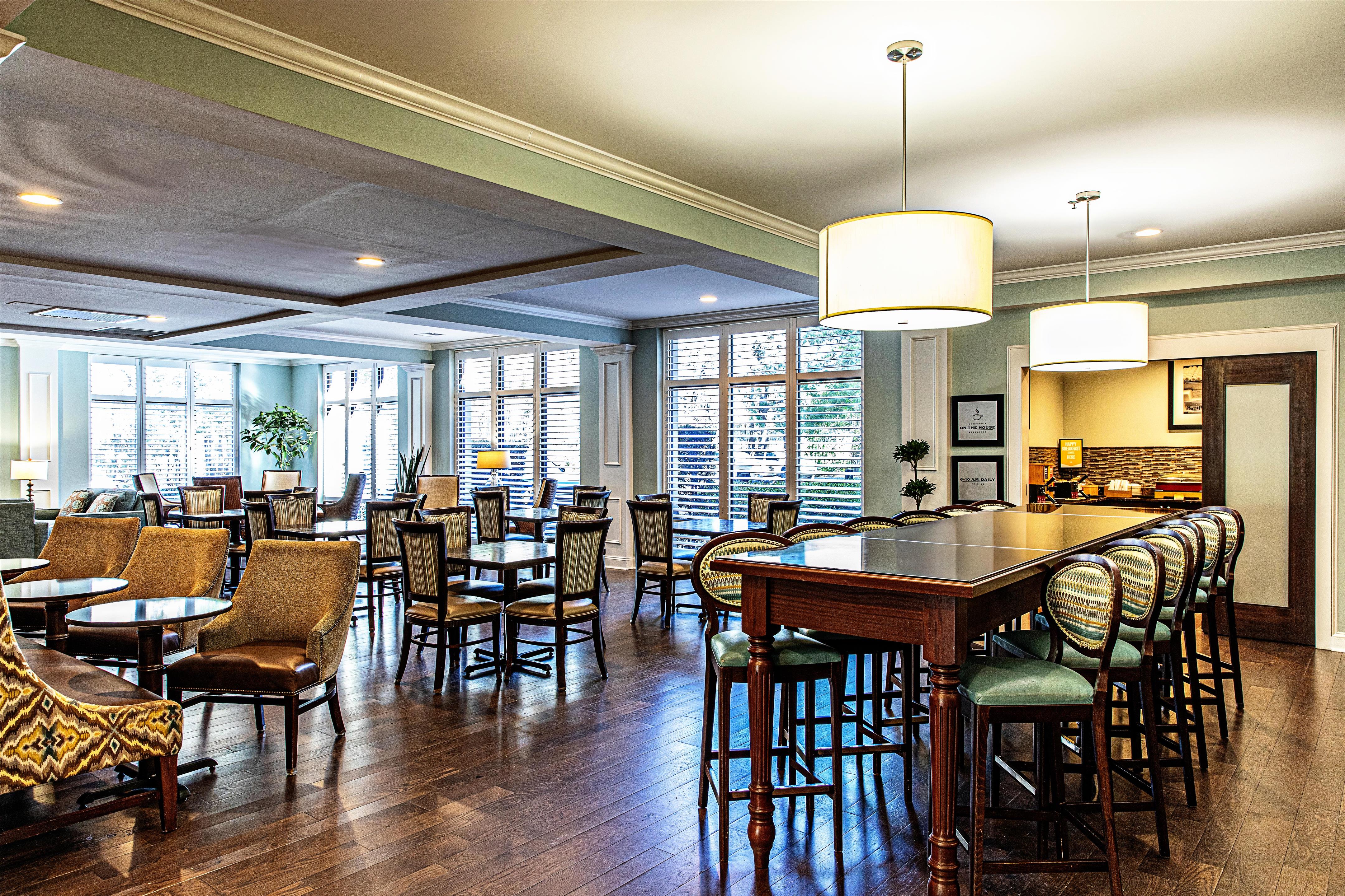 Lobby | Hampton Inn Charleston - Daniel Island