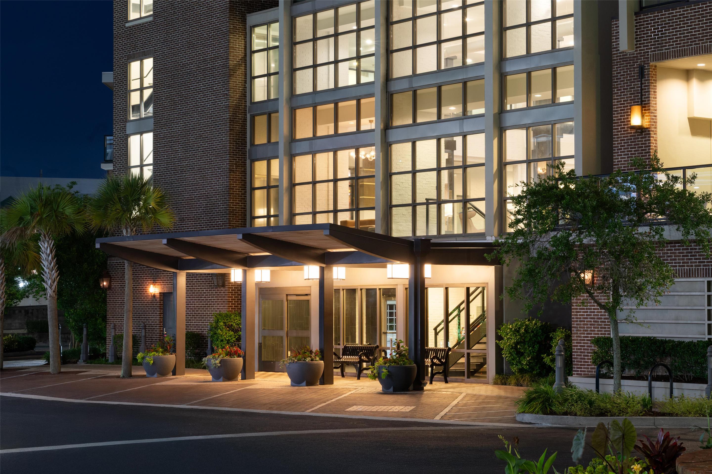 Exterior | Hilton Garden Inn Charleston Waterfront/Downtown