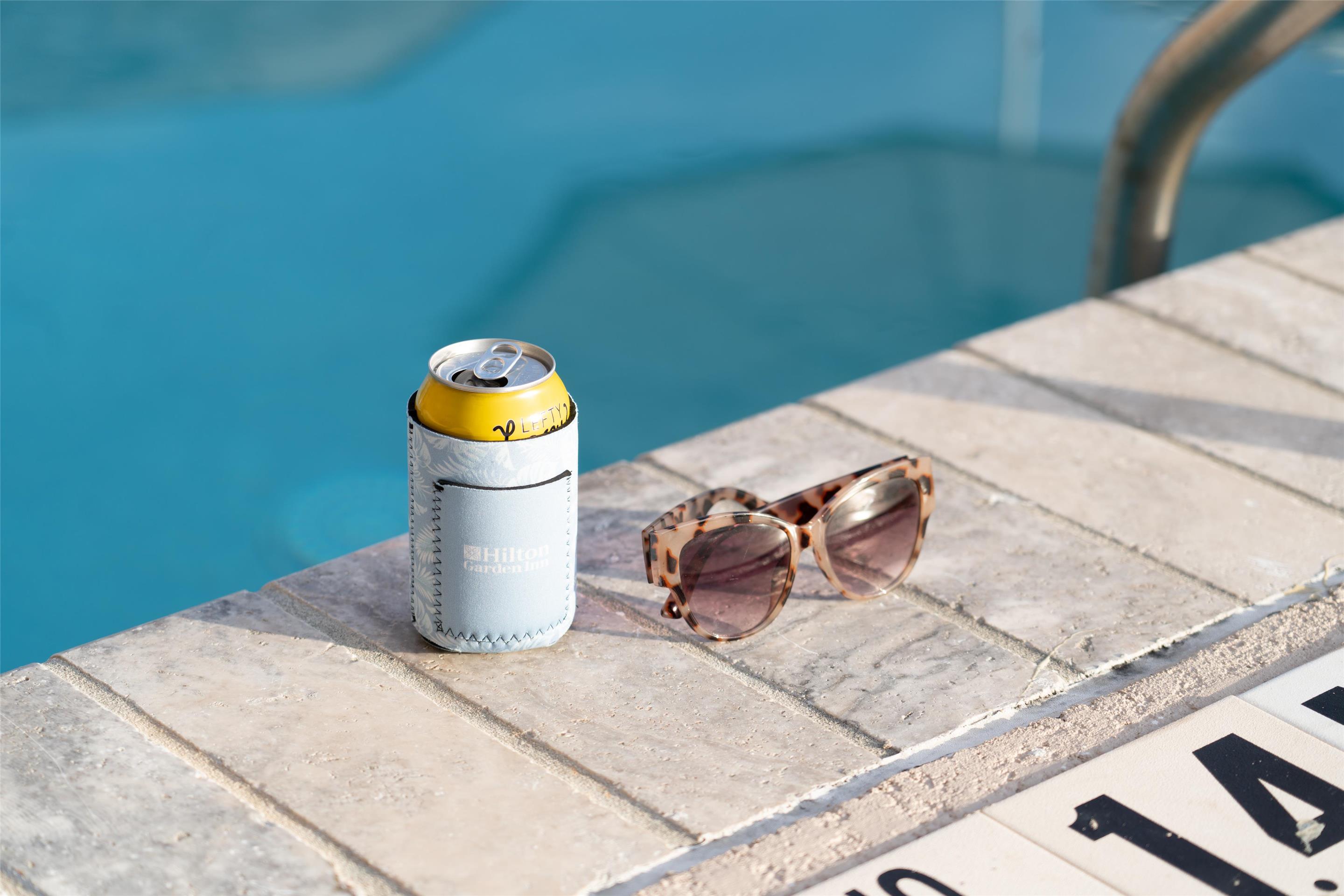Pool | Hilton Garden Inn Charleston Waterfront/Downtown