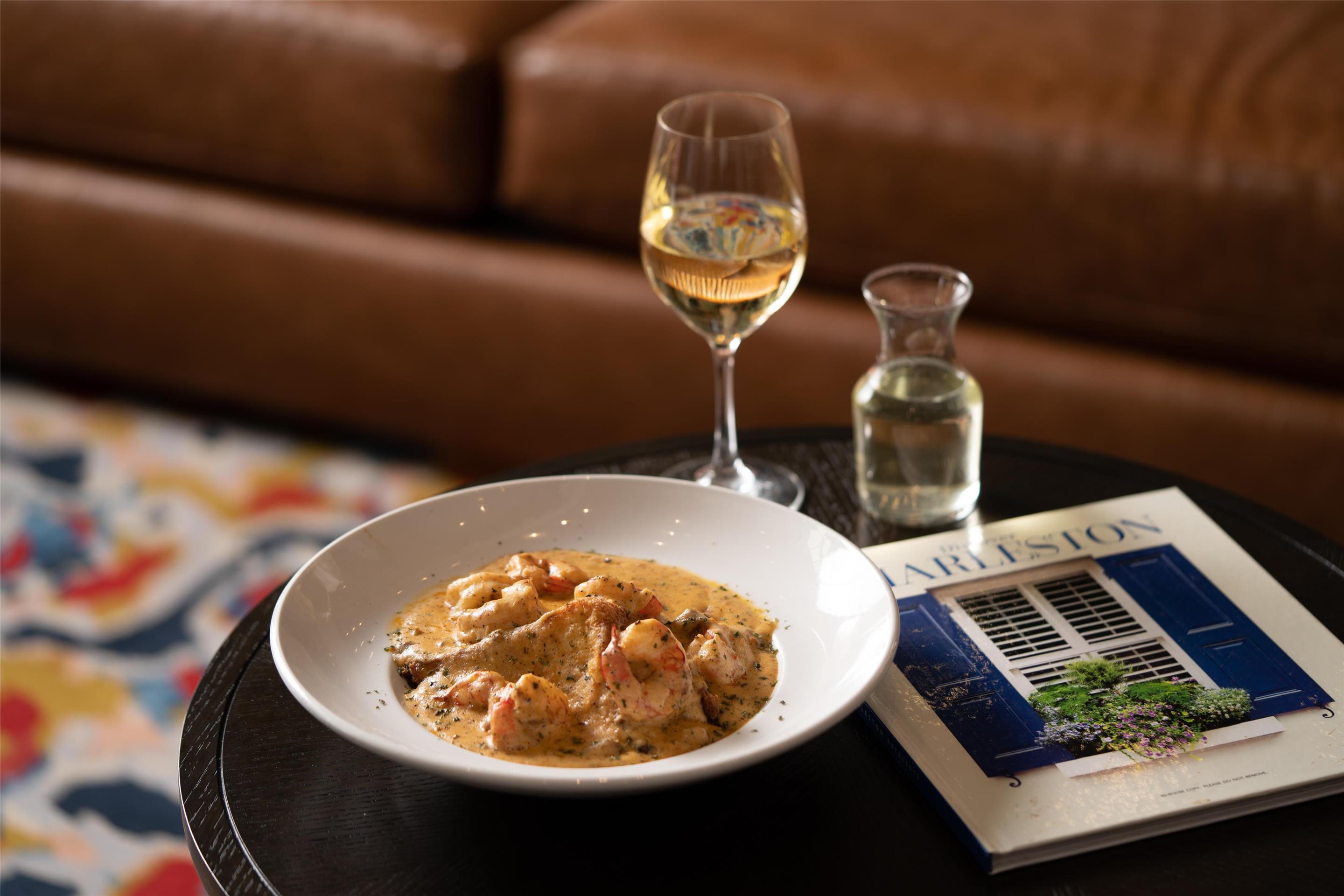 Restaurant | Hilton Garden Inn Charleston Waterfront/Downtown