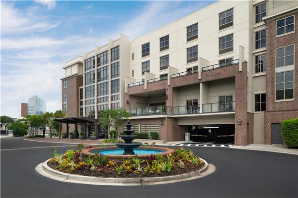 HIlton Garden Inn Charleston Waterfront/Downtown