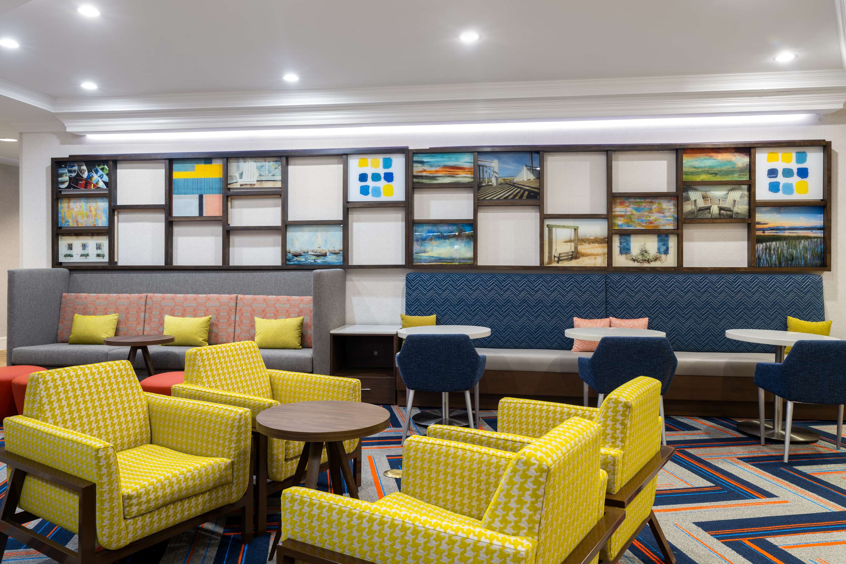 Lobby | Hampton Inn Charleston North