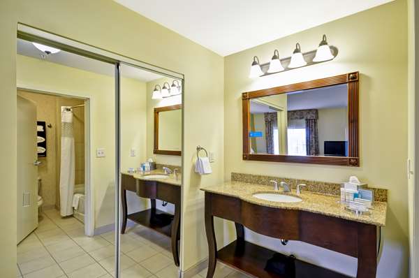  - Hampton Inn & Suites North Charleston - I-26, Exit 205B