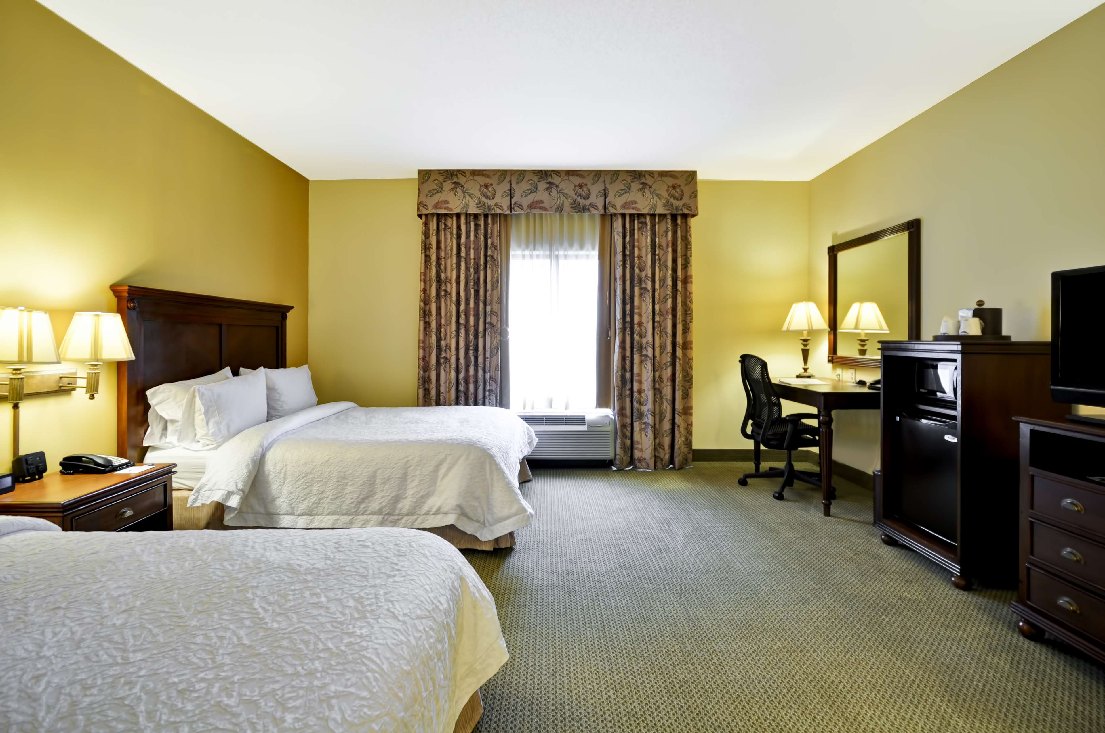 Hampton Inn & Suites North Charleston-University Blvd Room Type - 2 QNS HEARING ACC NOSMOK