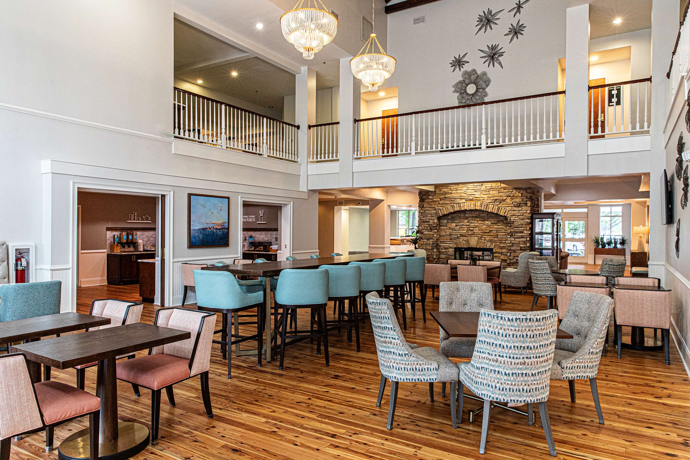 Breakfast Area | Hampton Inn & Suites Charleston/West Ashley