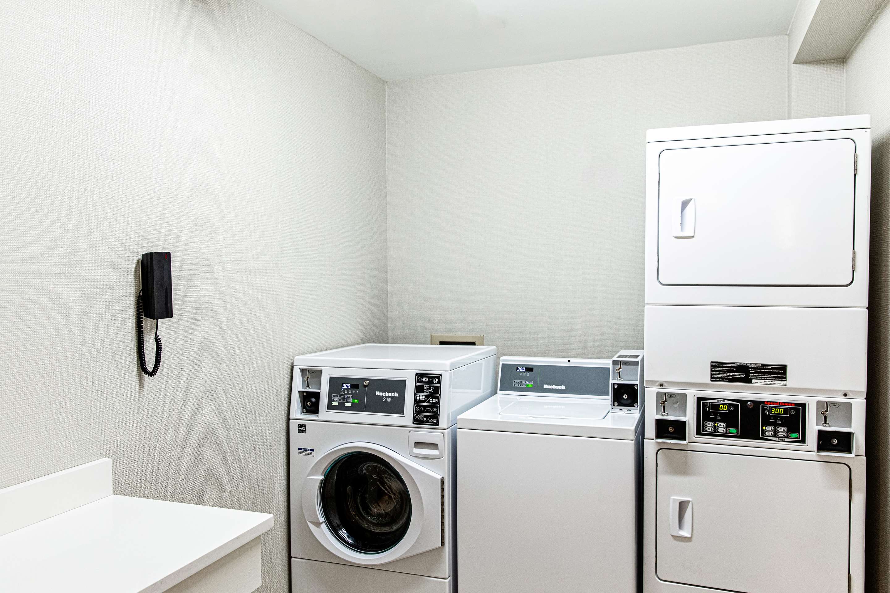 Property amenity | Hampton Inn & Suites Charleston/West Ashley