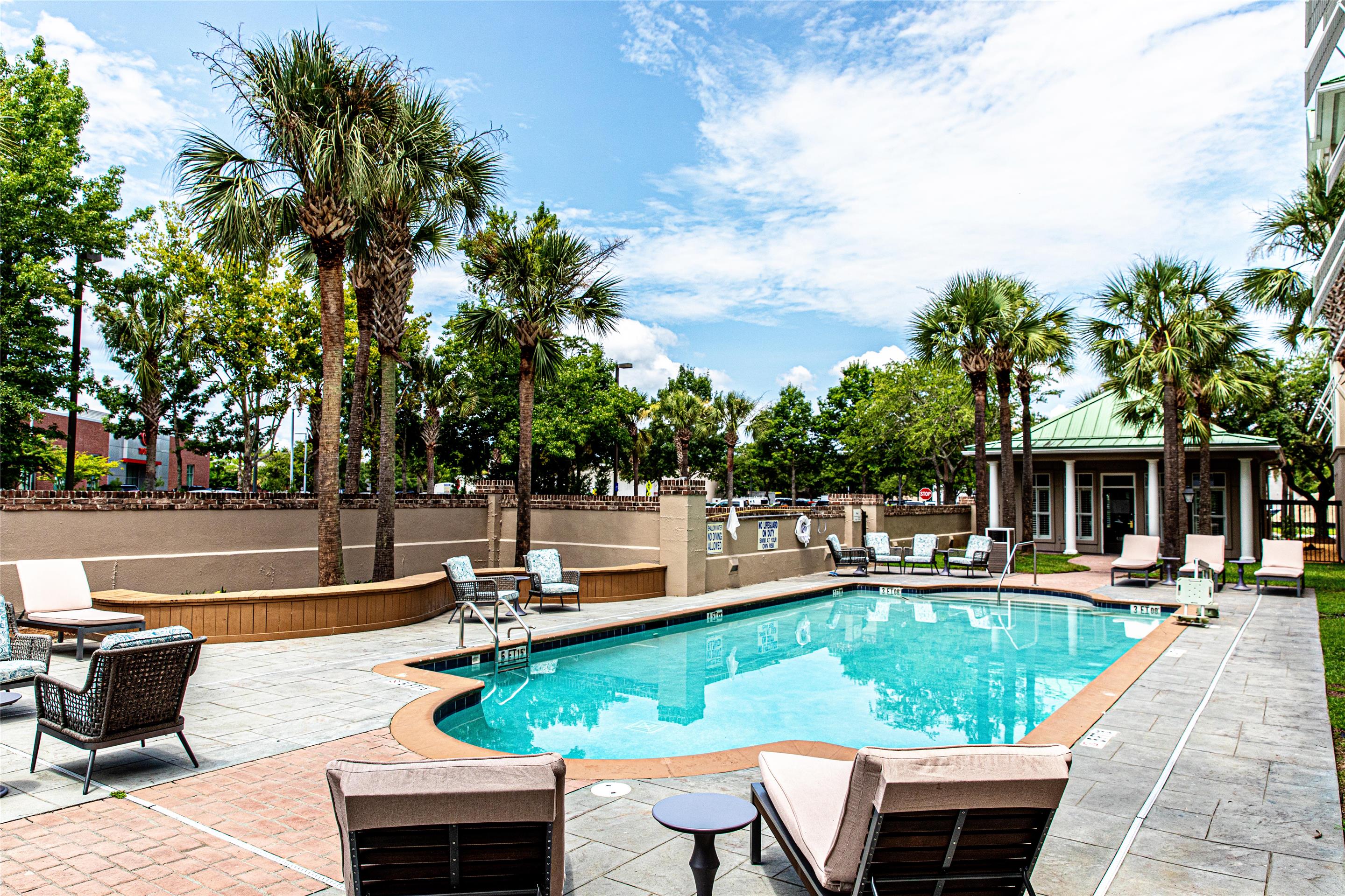 Pool | Hampton Inn & Suites Charleston/West Ashley
