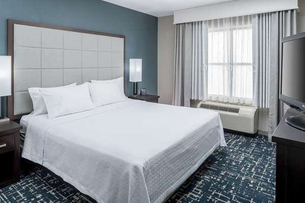  - Homewood Suites by Hilton Cedar Rapids