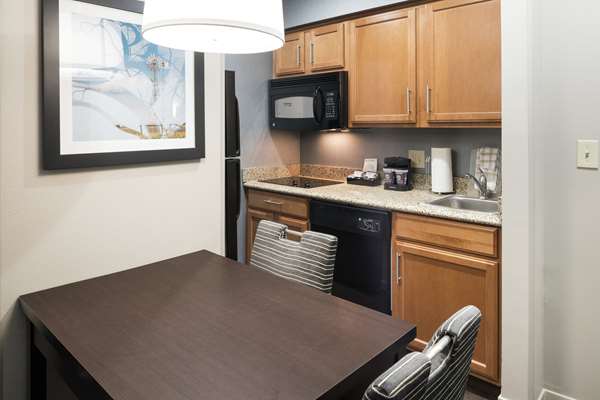  - Homewood Suites by Hilton Cedar Rapids